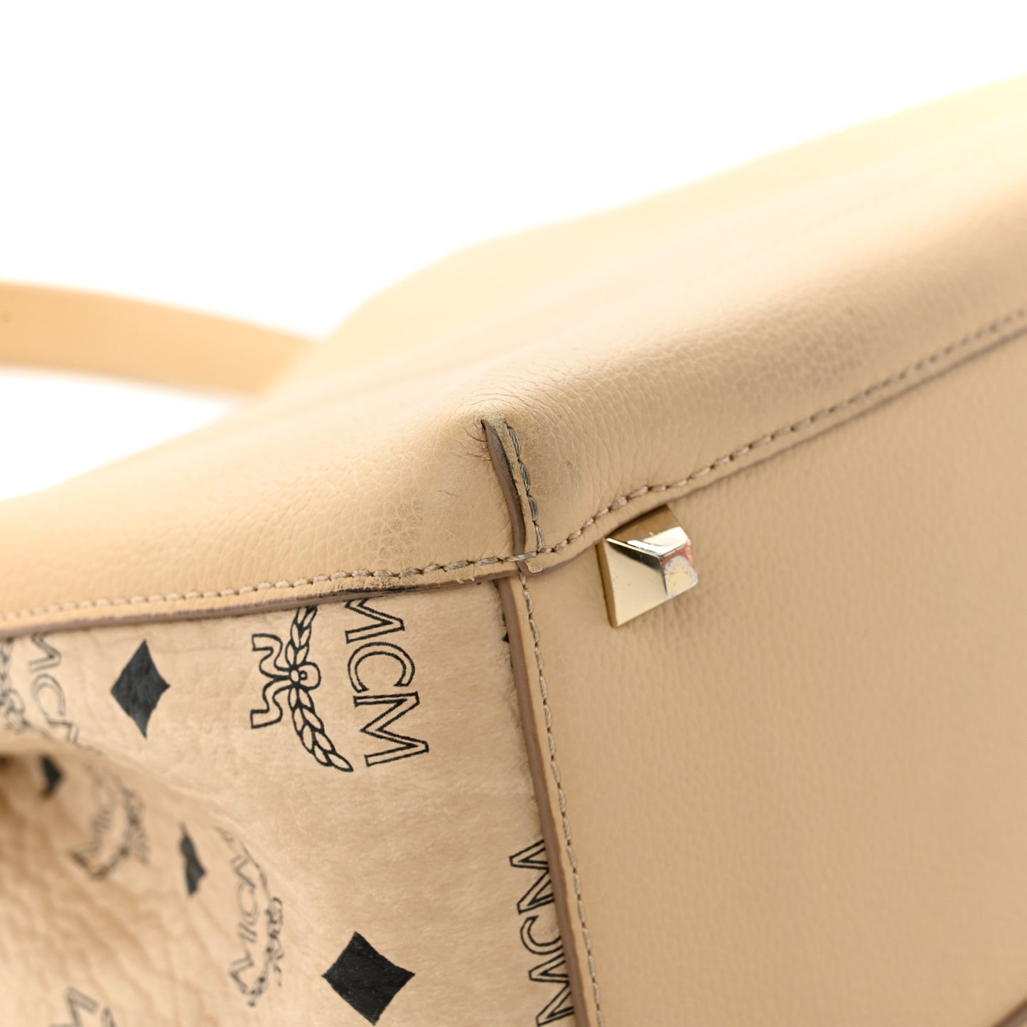 Grained Calfskin Visetos Medium Sarah Hobo Latte Beige