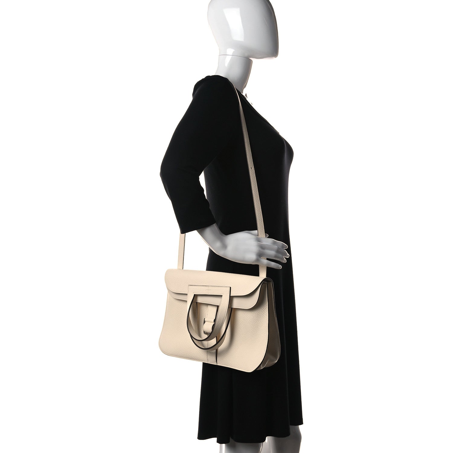Hermes Taurillon Clemence Halzan 31 GM Nata 2 of 23