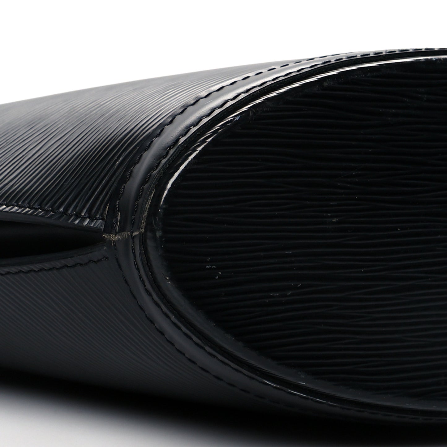 Epi Saint Jacques PM Long Straps Black