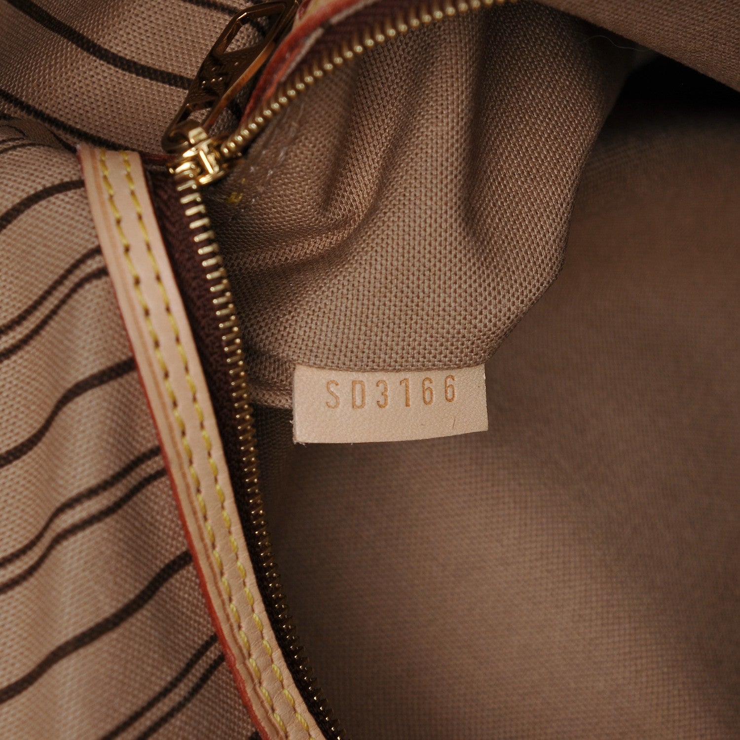 Louis Vuitton Monogram Delightful GM 8 of 8