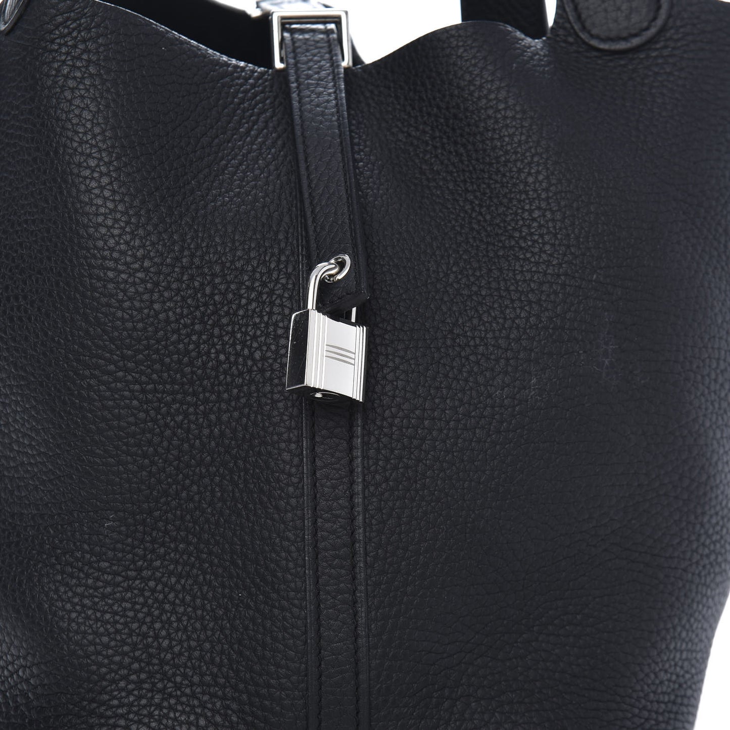Taurillon Clemence Picotin Lock 22 MM Black