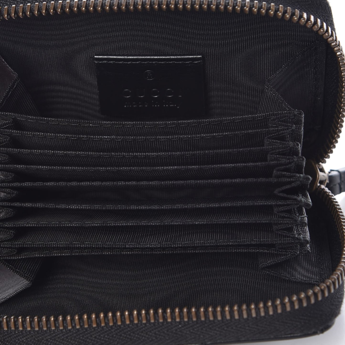 Calfskin Matelasse GG Marmont Zip Around Card Case Black