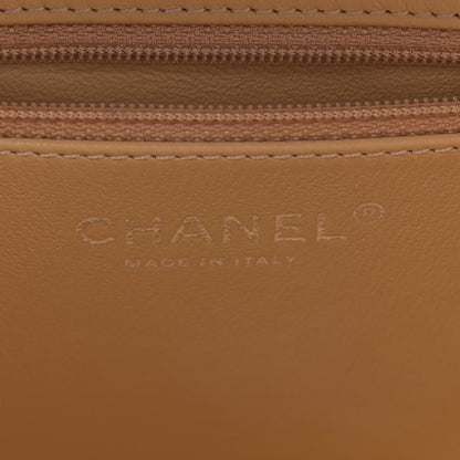 Chanel Raffia Calfskin CC Filigree Vanity Case White 6 of 13