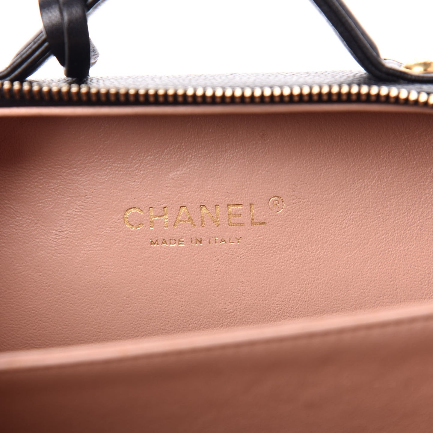 Caviar Quilted Small CC Filigree Vanity Case Black