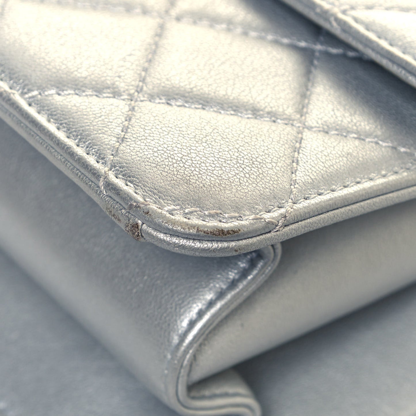 Metallic Sheepskin Quilted Beauty Lock Flap Silver
