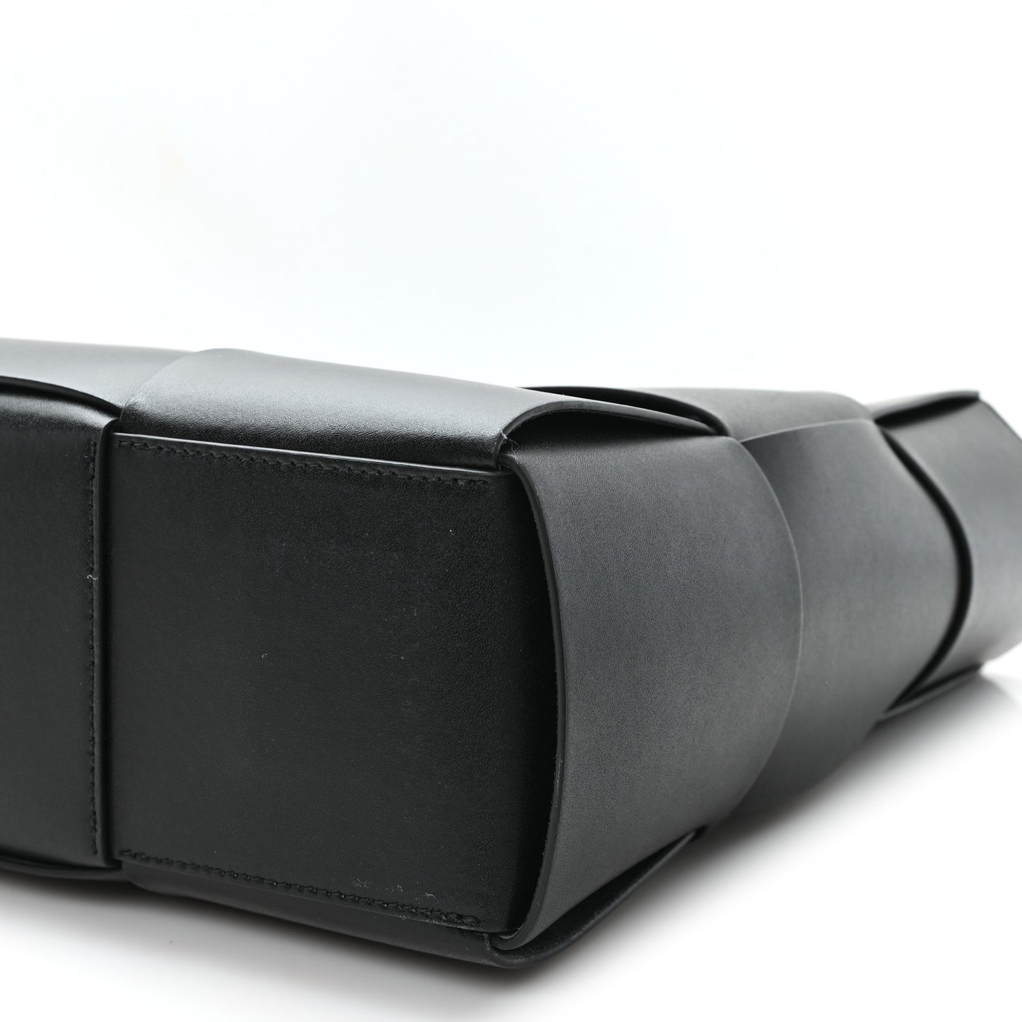 Nappa Maxi Intrecciato Large Arco Tote Black