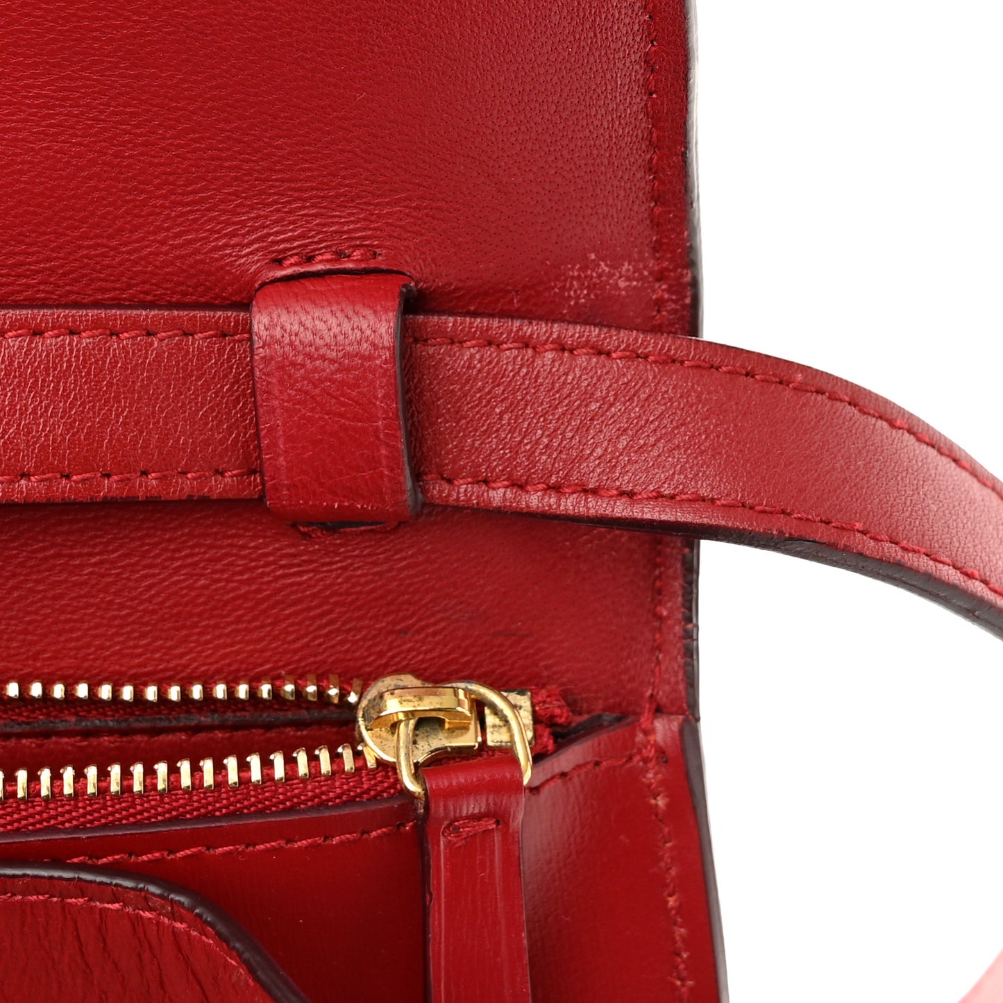 Box Calfskin Medium Classic Box Flap Bag Red