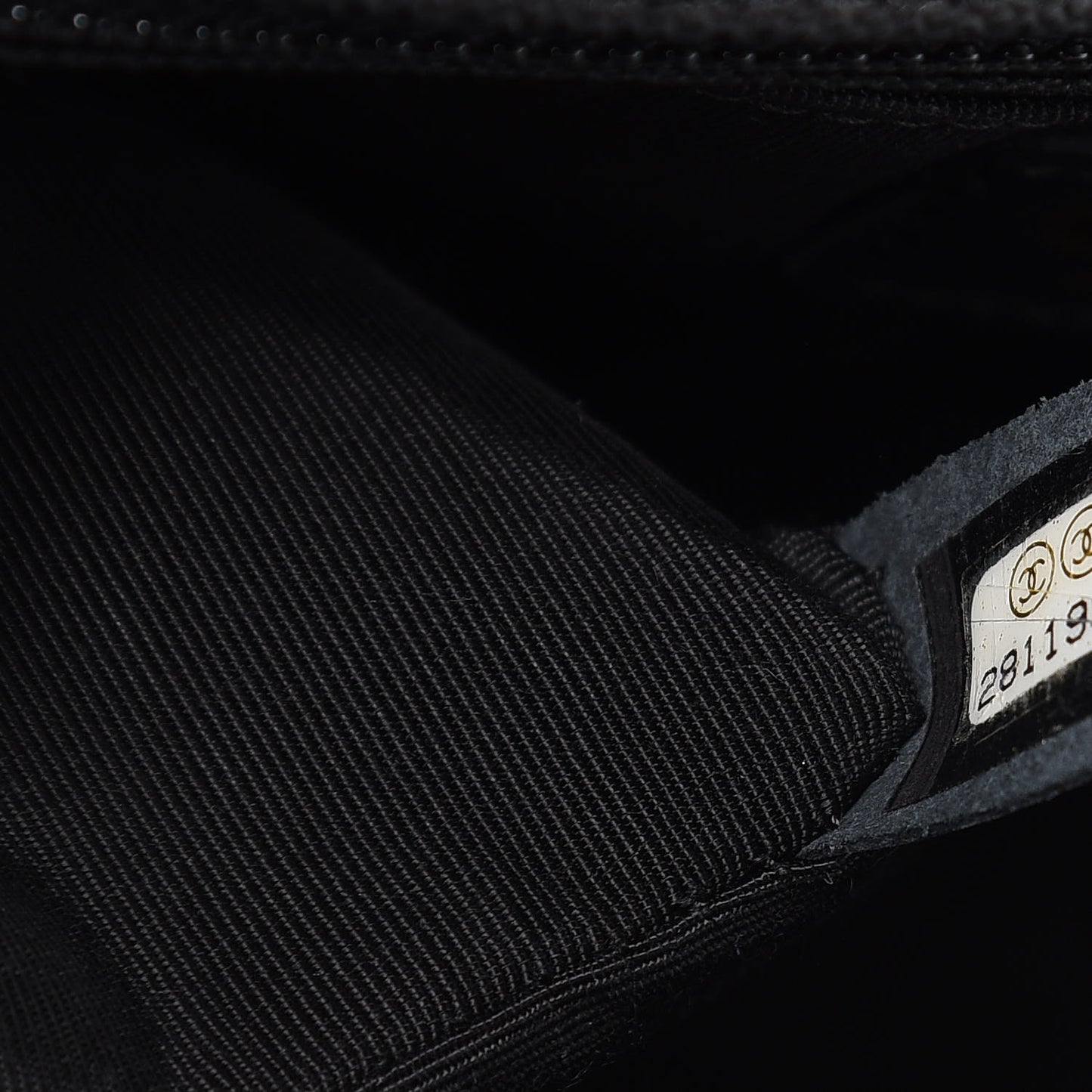Caviar Quilted New Medium Boy Flap Black