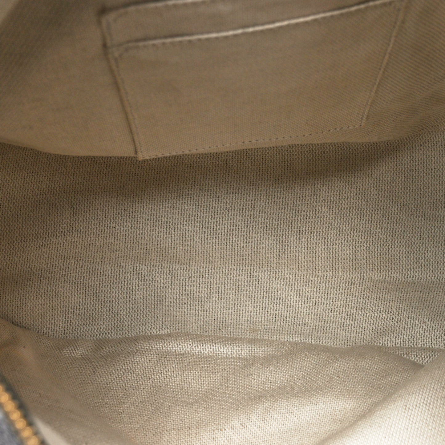 Pebbled Calfskin Large Soho Hobo Black