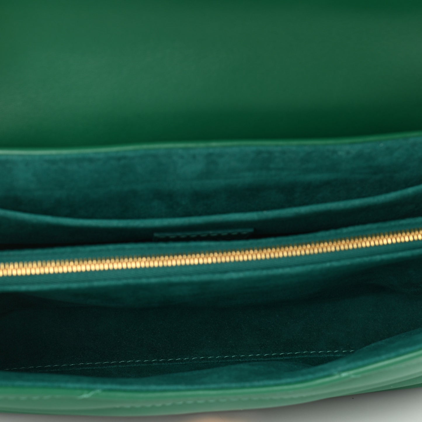 Calfskin New Wave Chain Bag MM NM Emerald