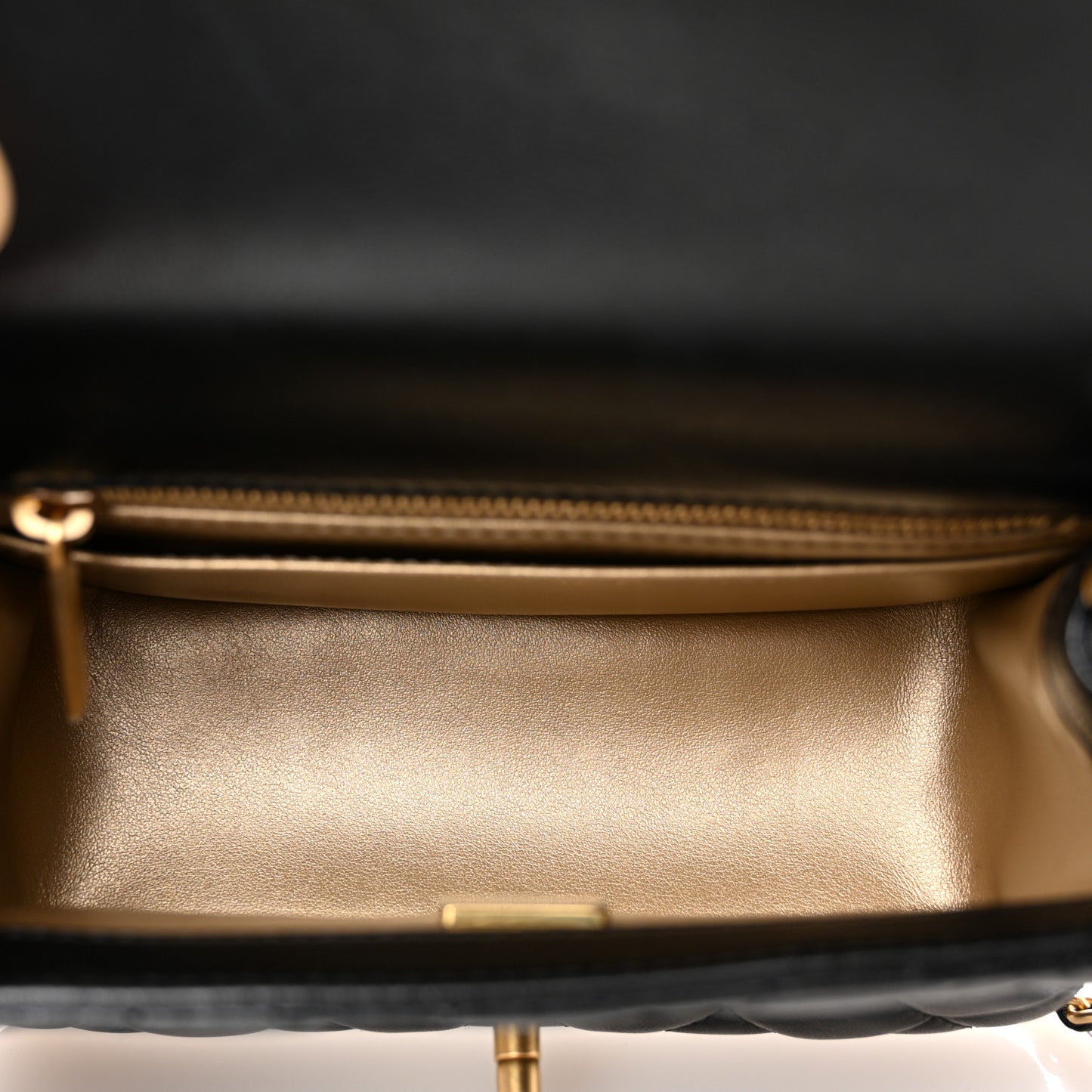 Lambskin Quilted Mini Pearl Crush Flap Black