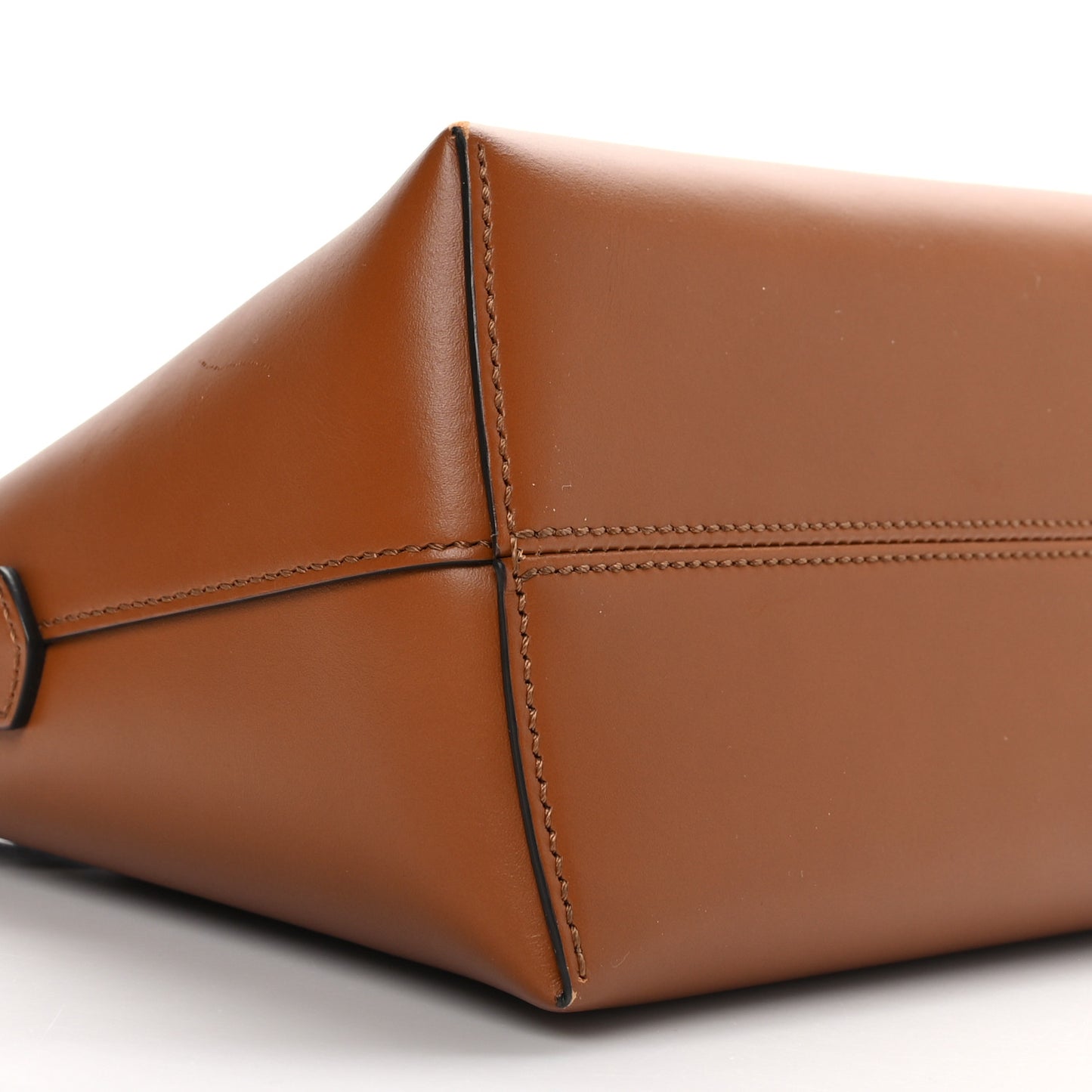 Vitello King Logo Embossed Medium By The Way Boston Bag Cuoio