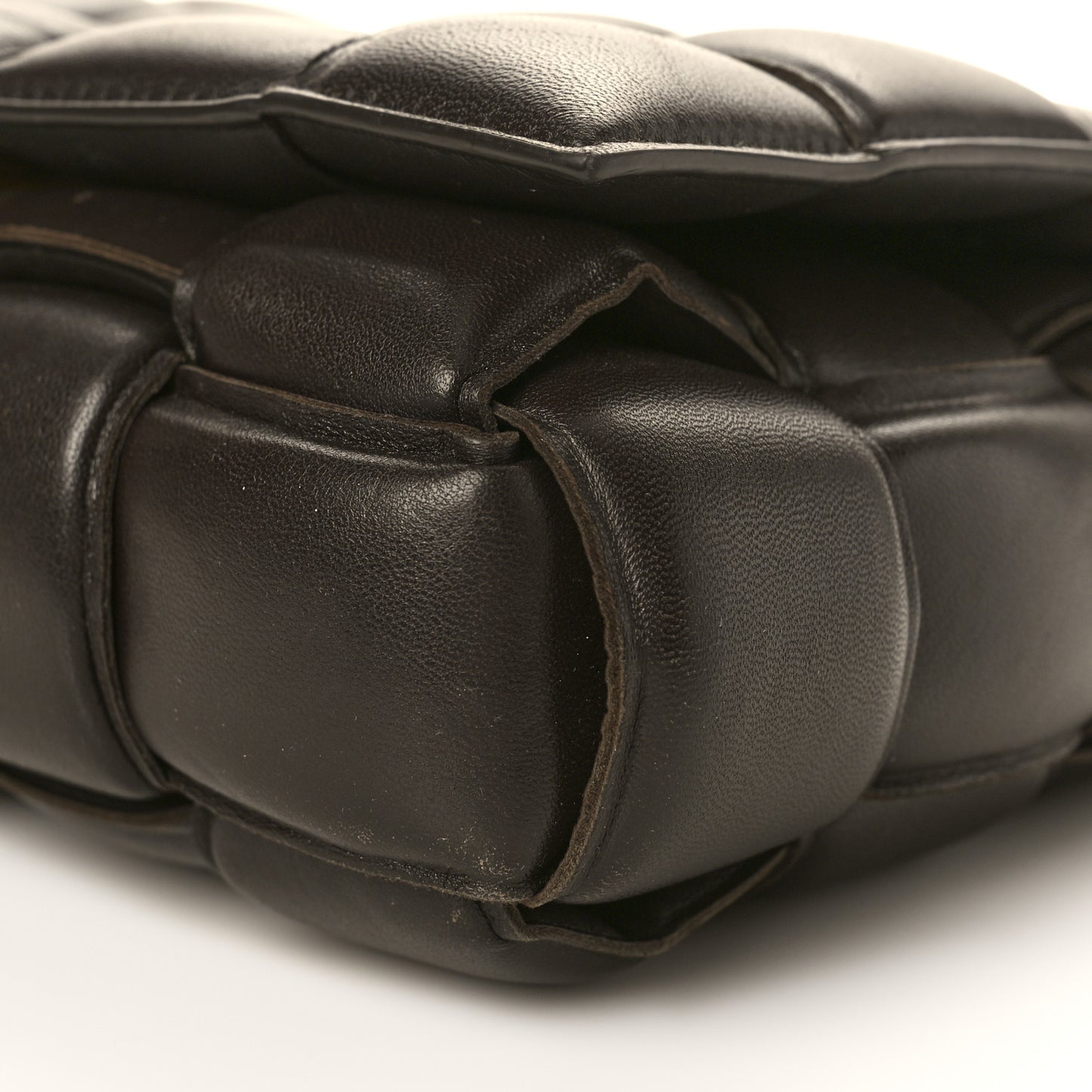 Lambskin Maxi Intreccio Padded Chain Cassette Crossbody Bag Fondant