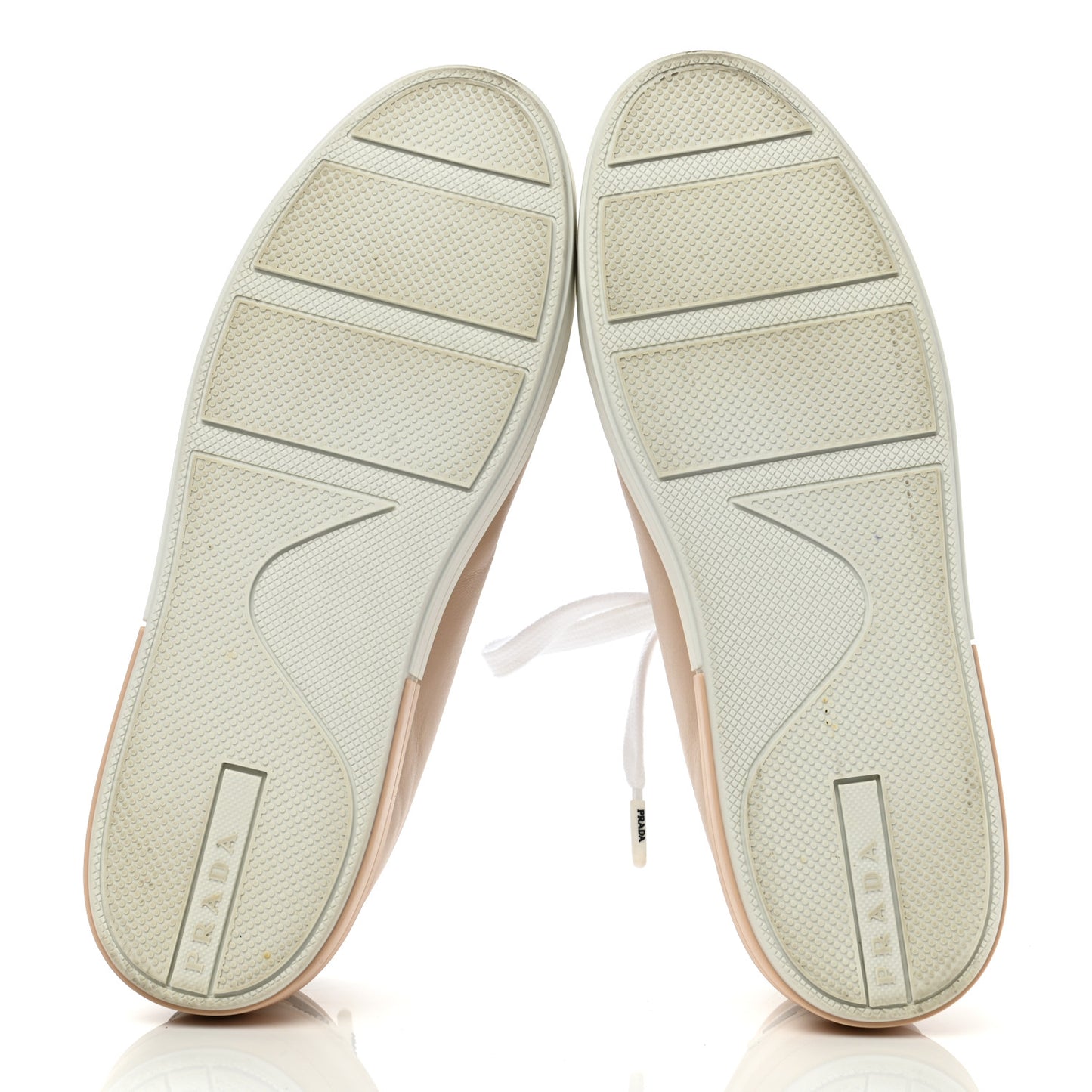 Vitello Soft Logo Low Top Sneakers 40 Beige