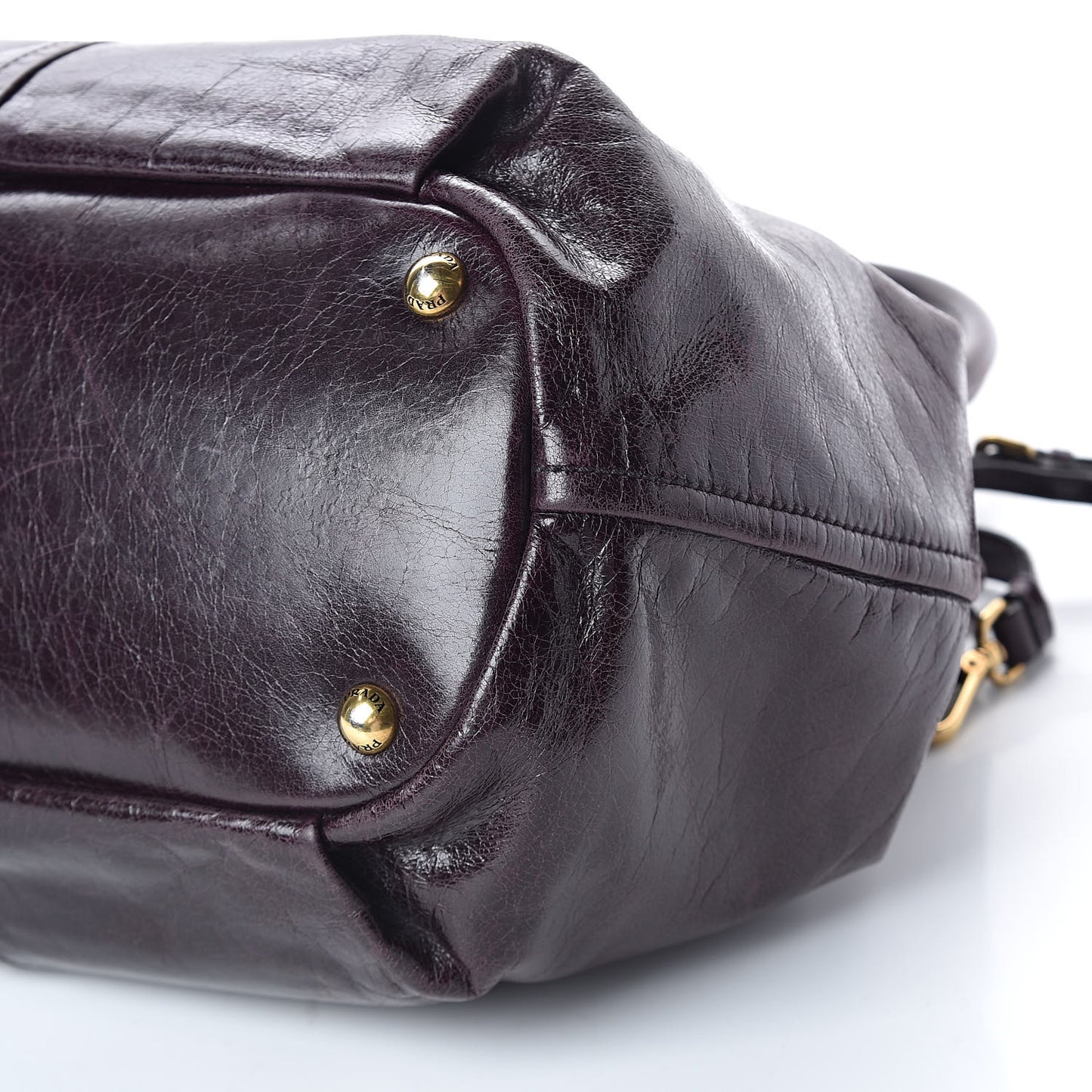 Vitello Shine Chain Tote Mosto