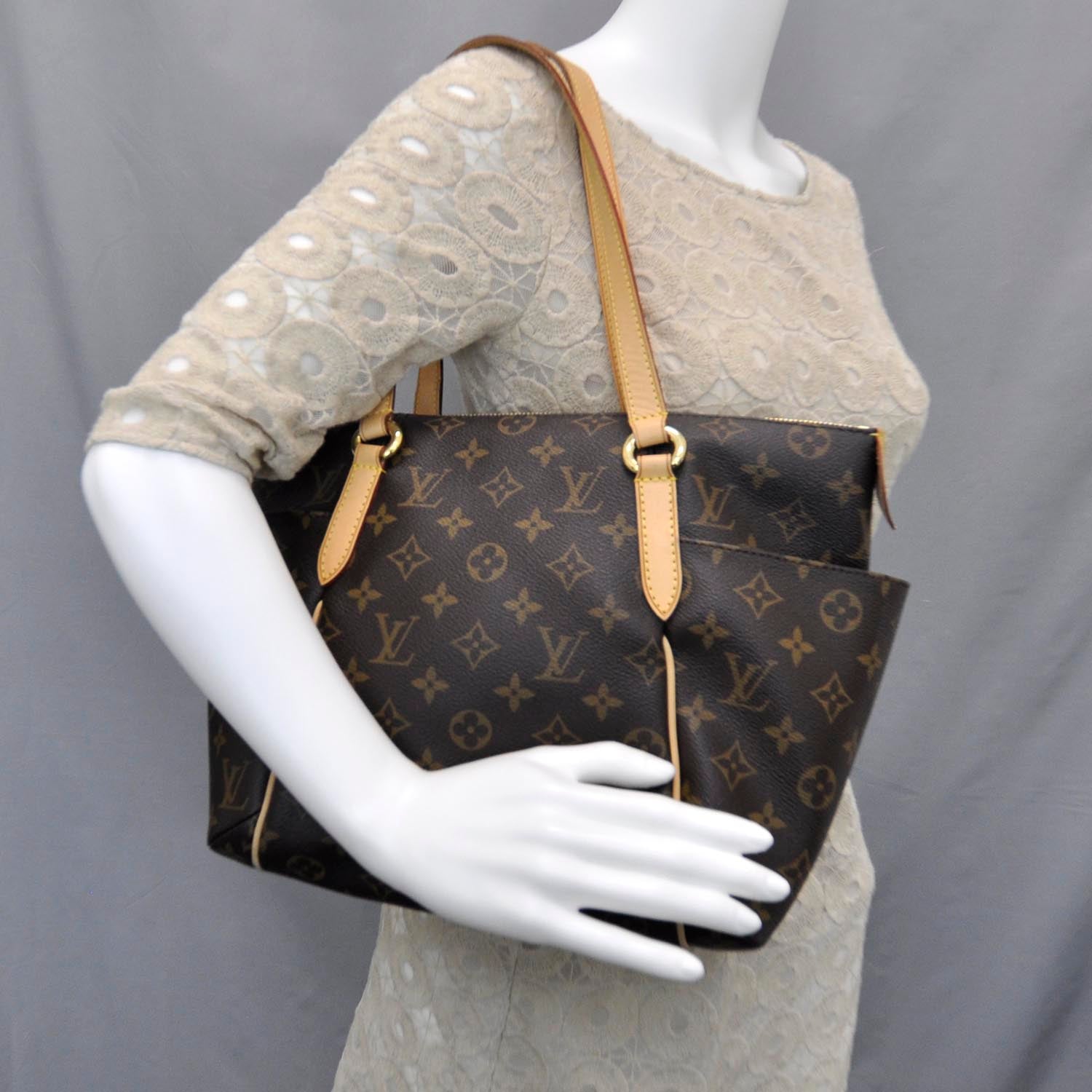 Louis Vuitton Monogram Totally PM 13 of 20