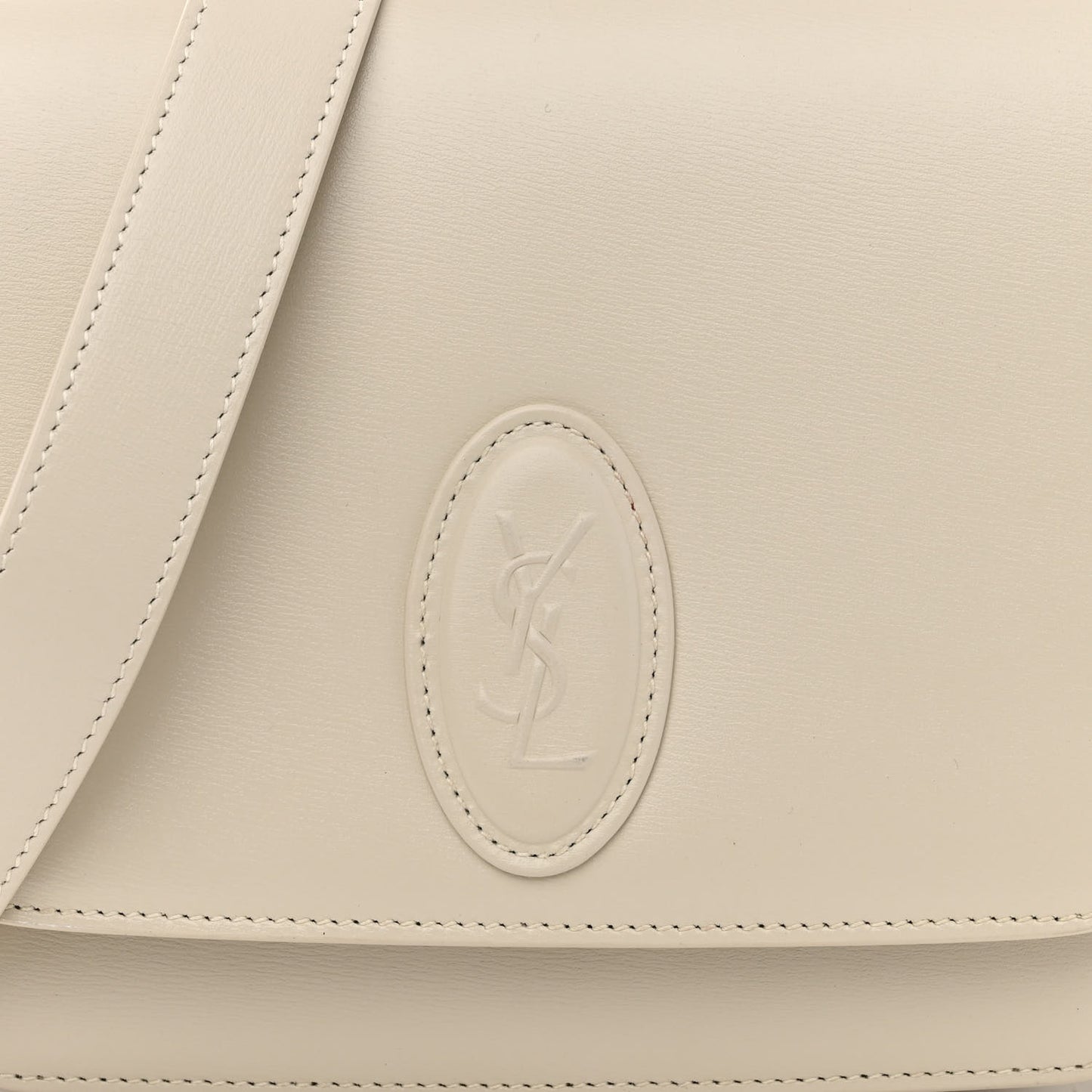 Calfskin Le 61 Shoulder Bag White