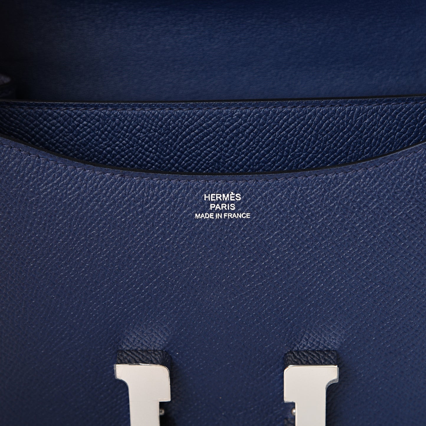 Epsom Constance 18 Bleu Saphir