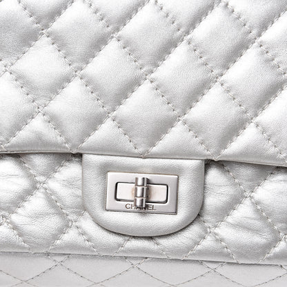 Chanel Metallic Aged Calfskin 2.55 Reissue 225 Flap Silver 10 of 16