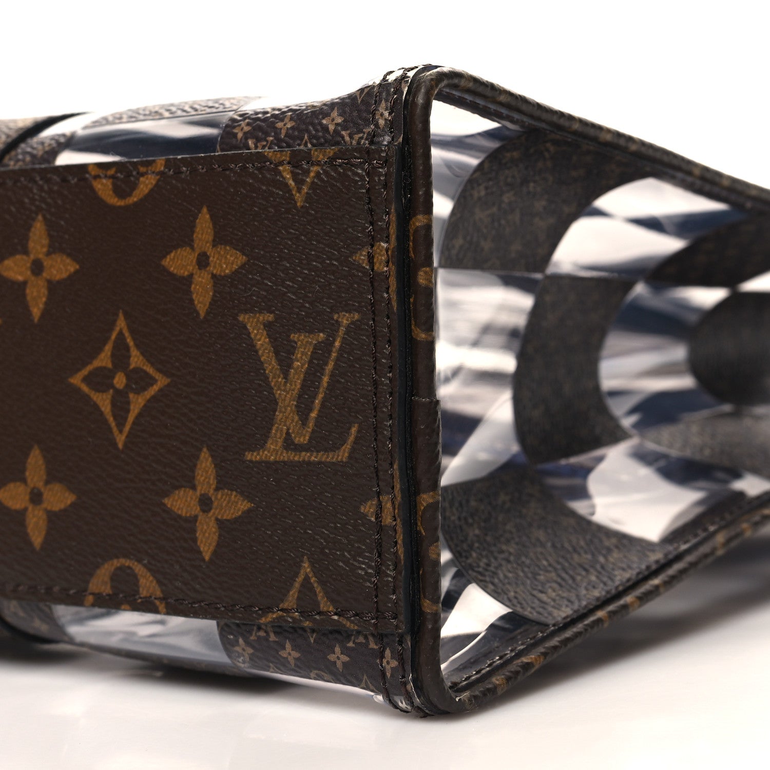 Louis Vuitton PVC Monogram Chess Sac Plat 9 of 9