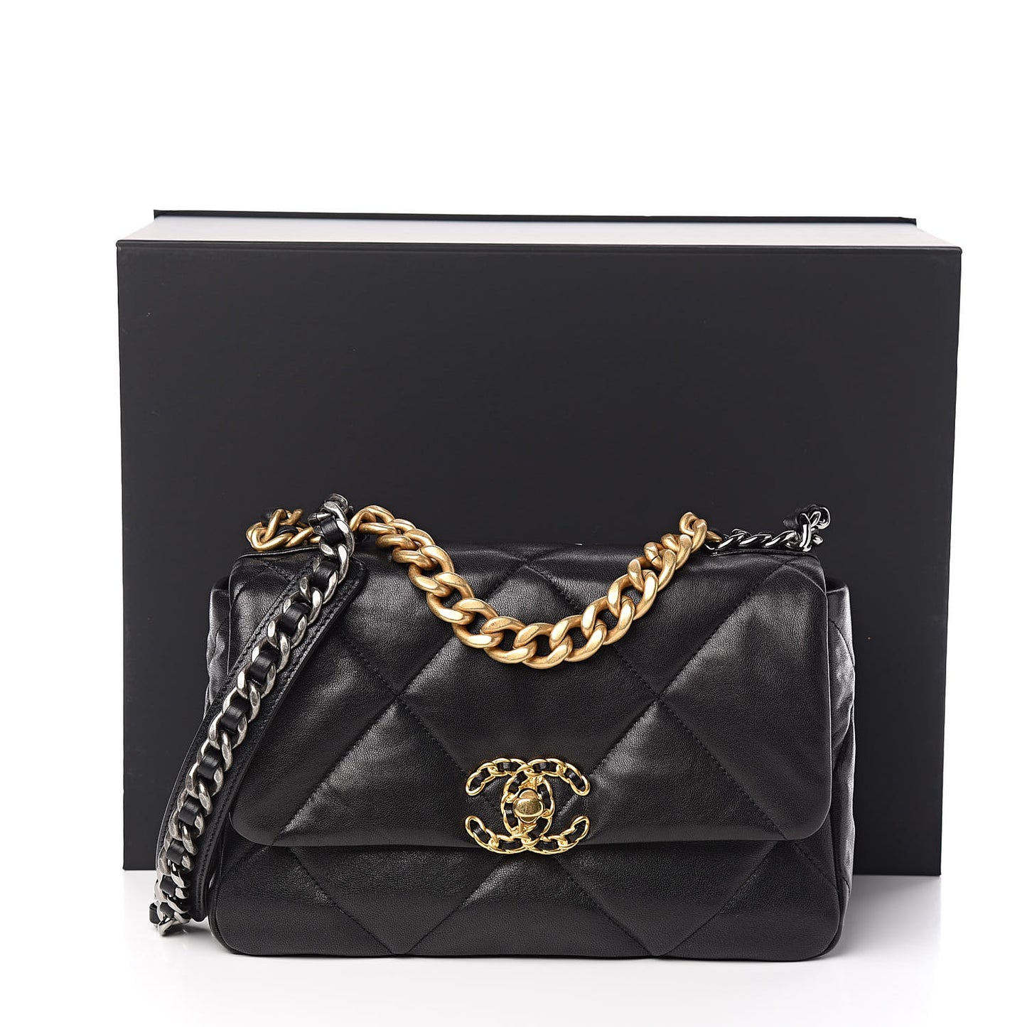 Goatskin Quilted Medium 19 Flap Black