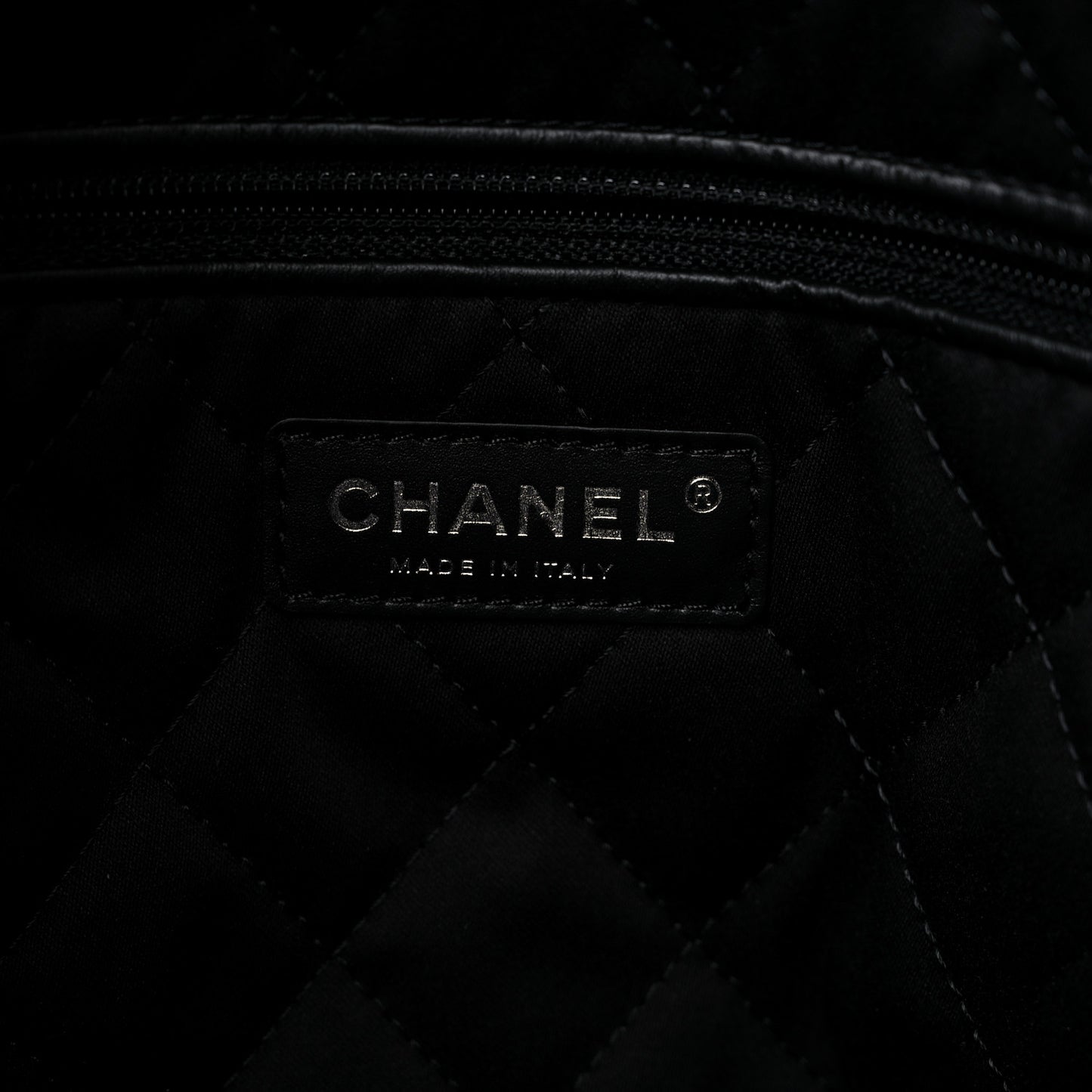Shiny Calfskin Quilted Small Chanel 22 Black