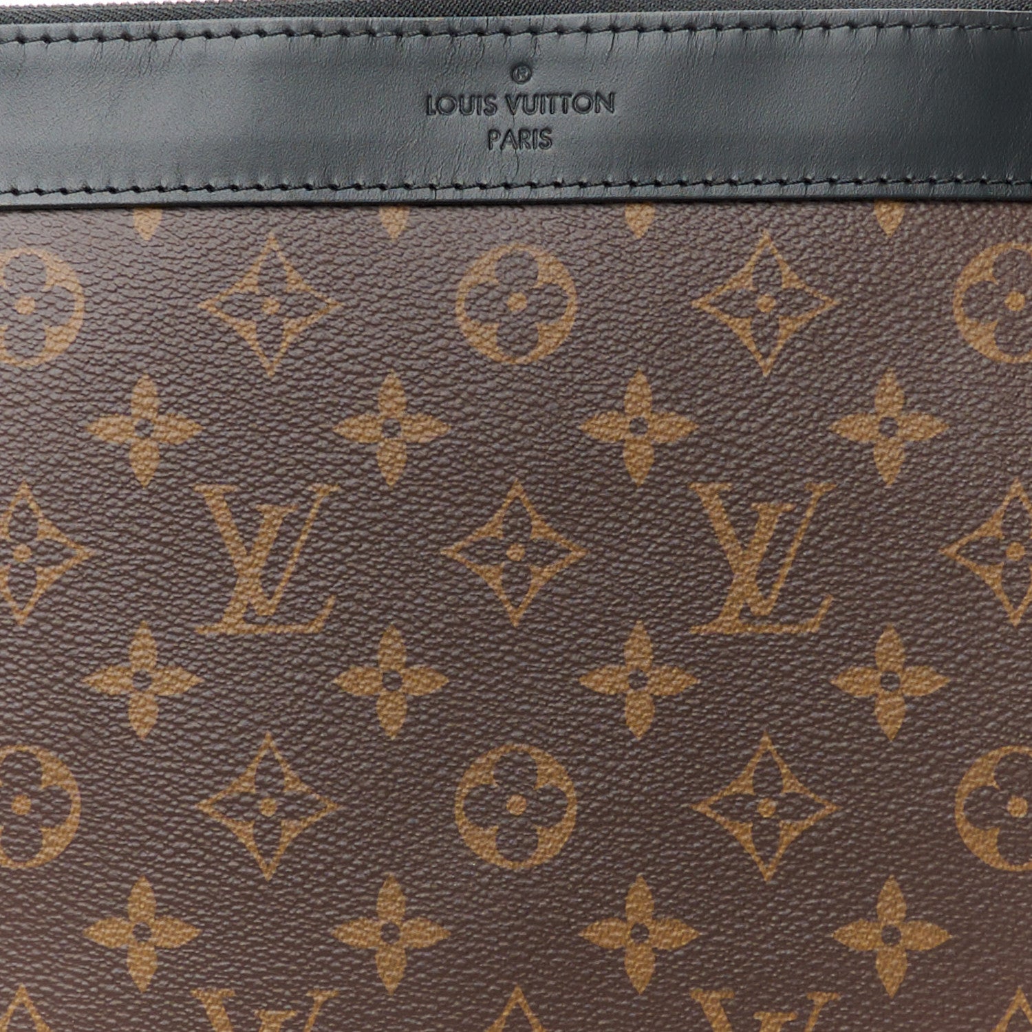 Louis Vuitton Monogram Discovery Pochette GM 10 of 12