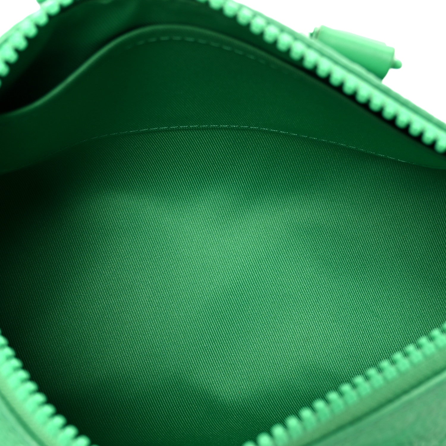 Louis Vuitton Monogram Taurillon Keepall Bandouliere 25 Minty