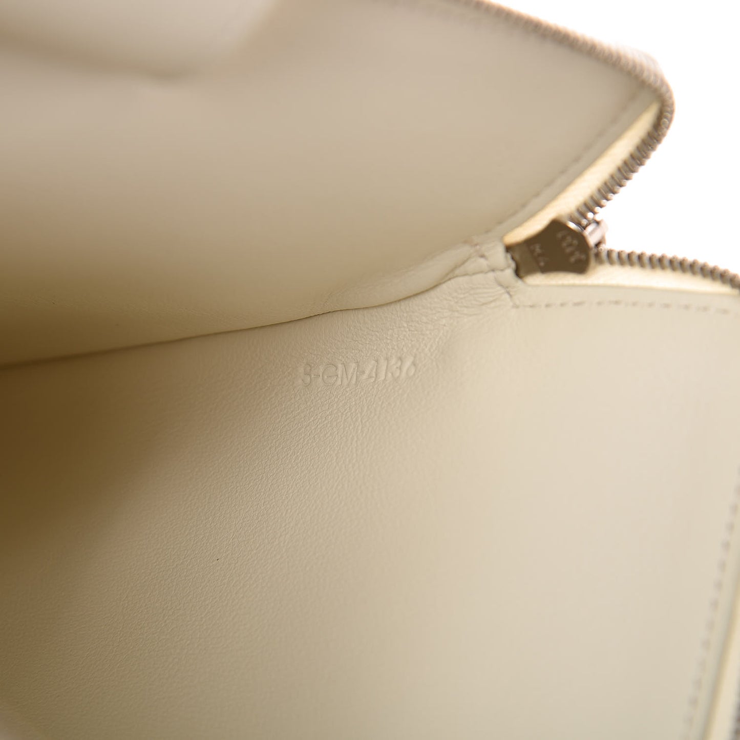 Lambskin Bi-Color Solo Clutch Pouch White Magenta