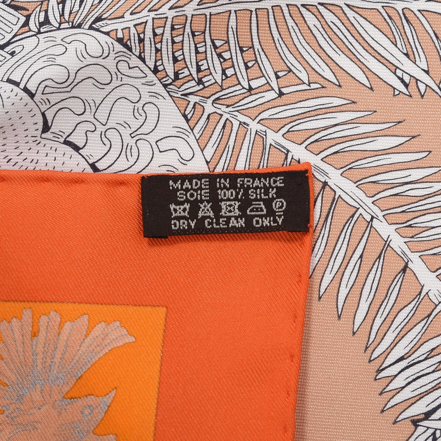 Silk Les Legendes de L'Arbre Scarf 90 Beige Rose Orange Brun