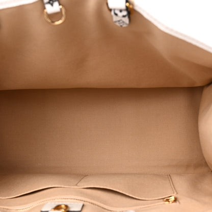 Louis Vuitton Monogram Giant Onthego GM Kaki Beige 5 of 9