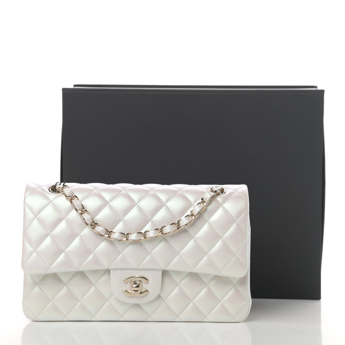 Iridescent Lambskin Quilted Medium Double Flap Ivory