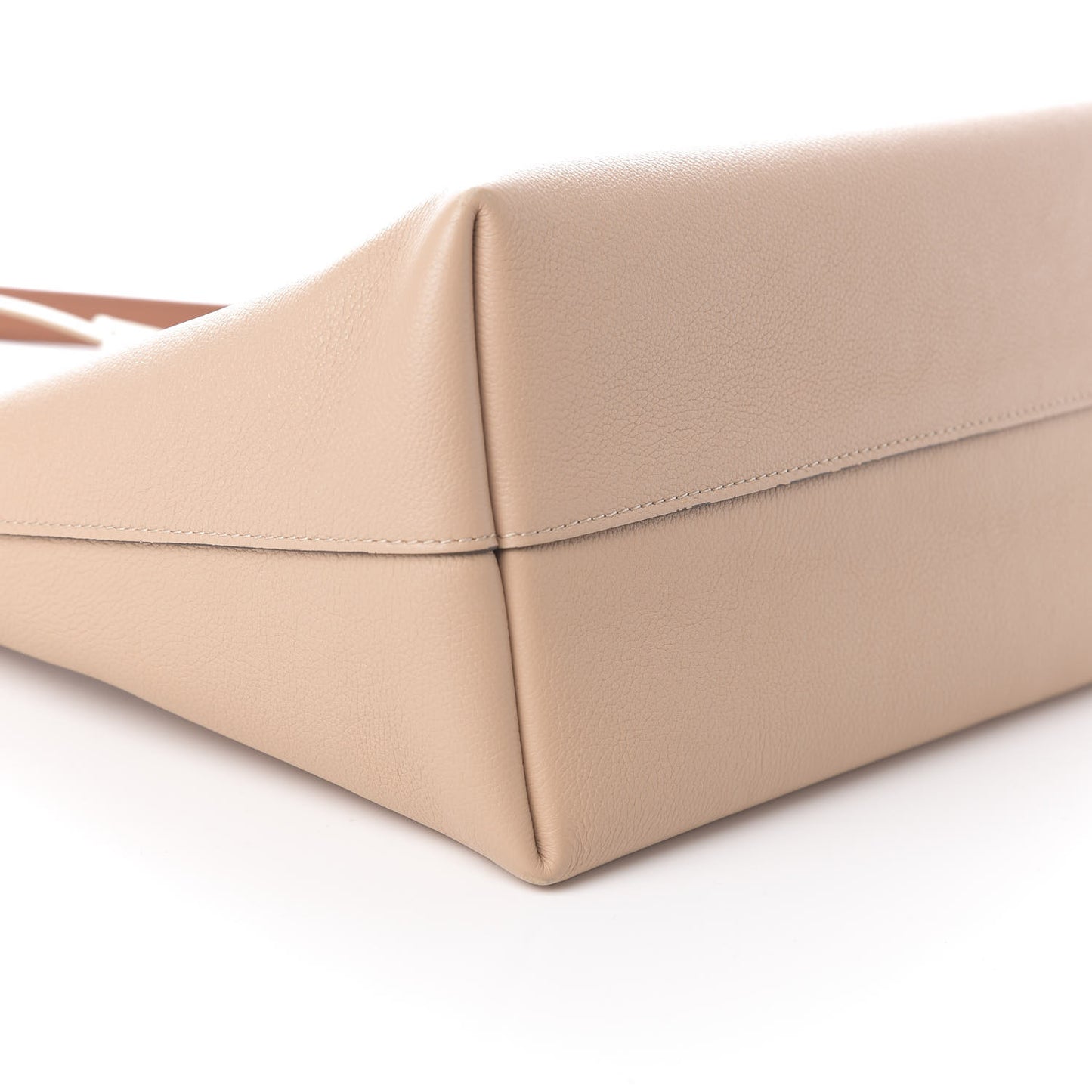 Calfskin Lockme Hobo Beige