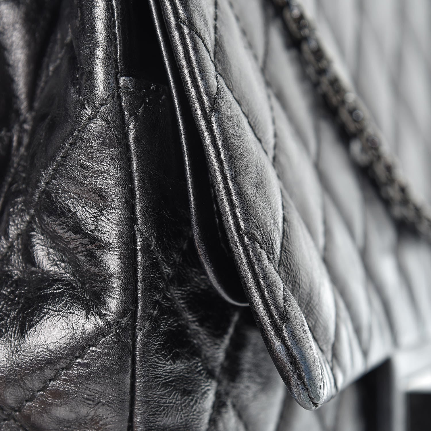 Chanel Metallic Aged Calfskin Quilted 2.55 Reissue 227 Flap So Black 19 of 24