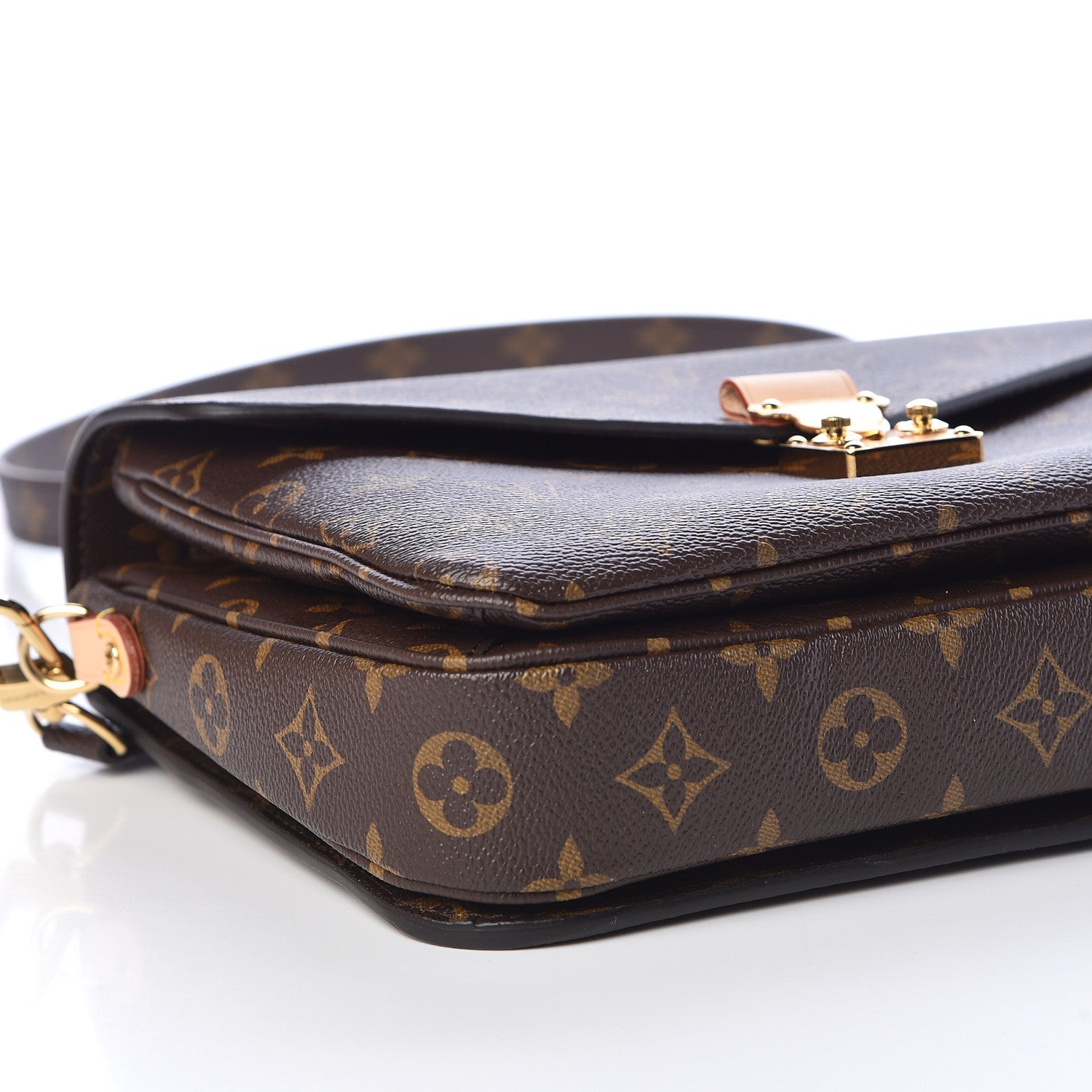Louis Vuitton Monogram Pochette Metis 9 of 11