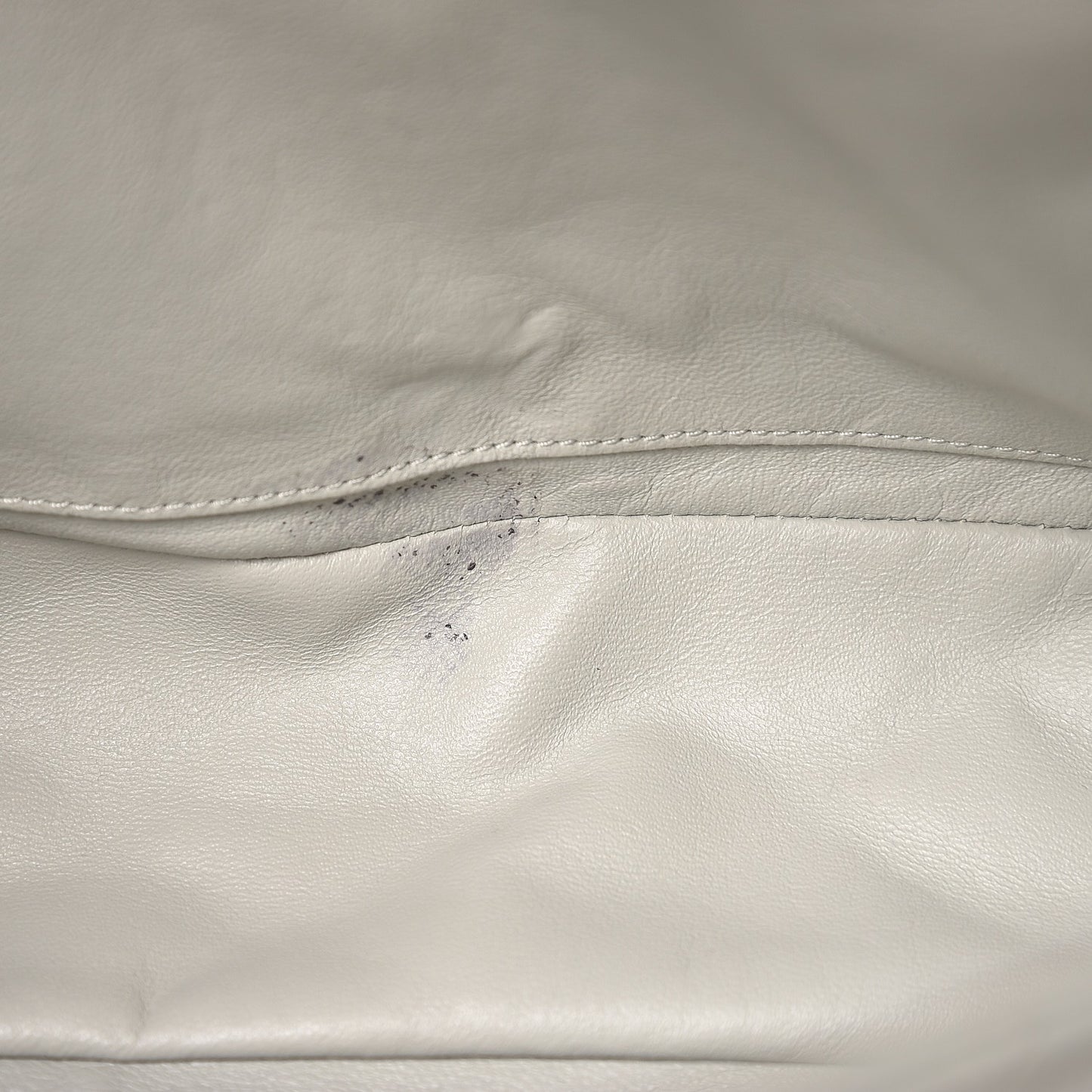 Caviar Quilted Maxi Single Flap Light Grey