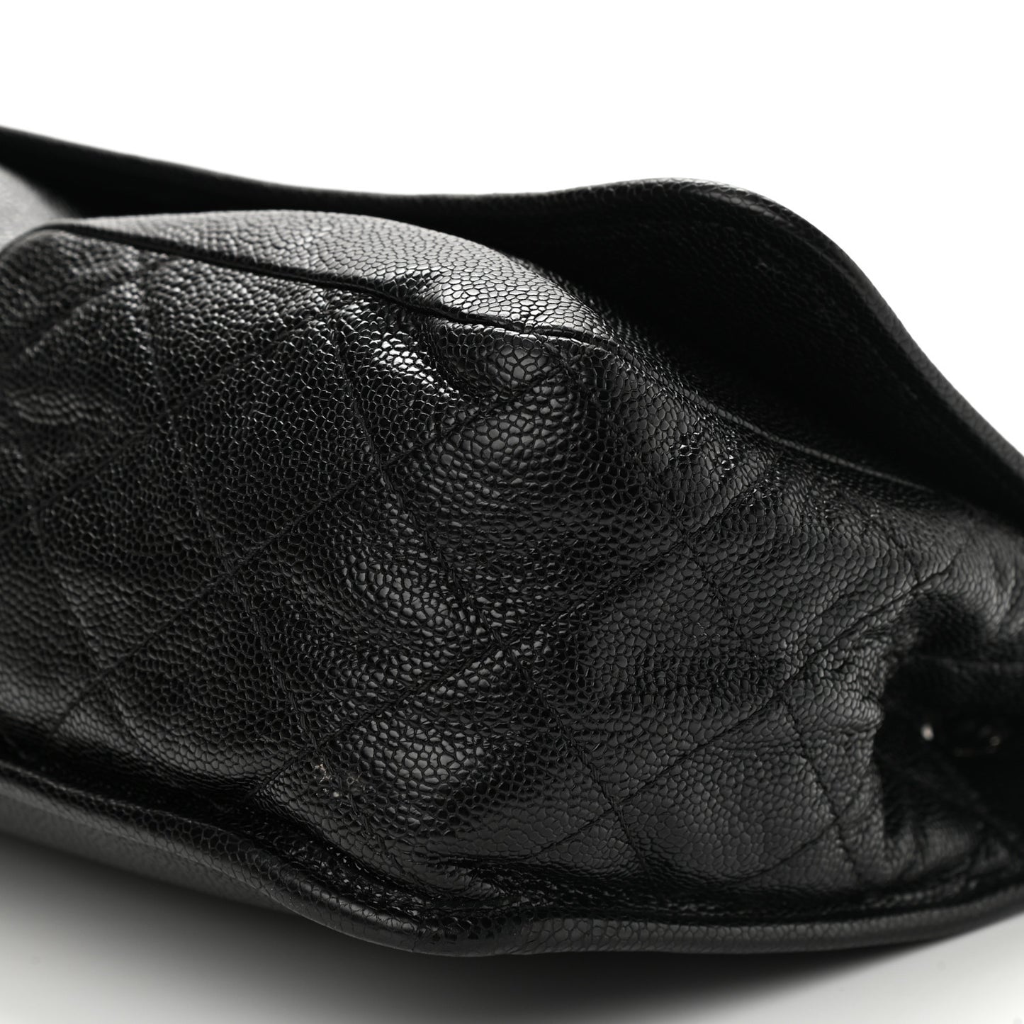 Grained Calfskin Medium Natural Beauty Flap Black