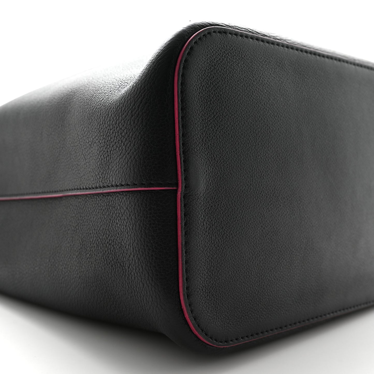 Calfskin Lockme Bucket Black