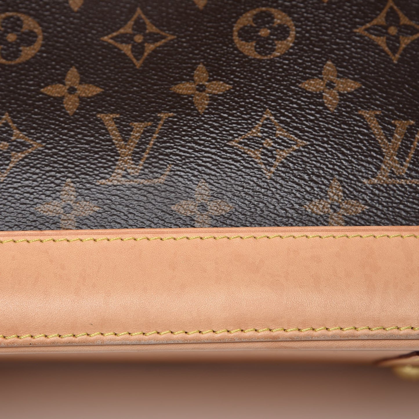 Monogram Alma MM