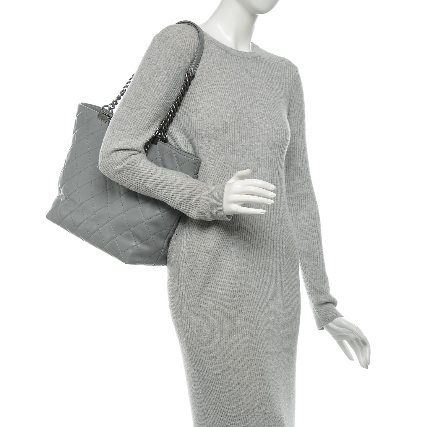 Calfskin Quilted Large Shopping In Chains Tote Light Grey