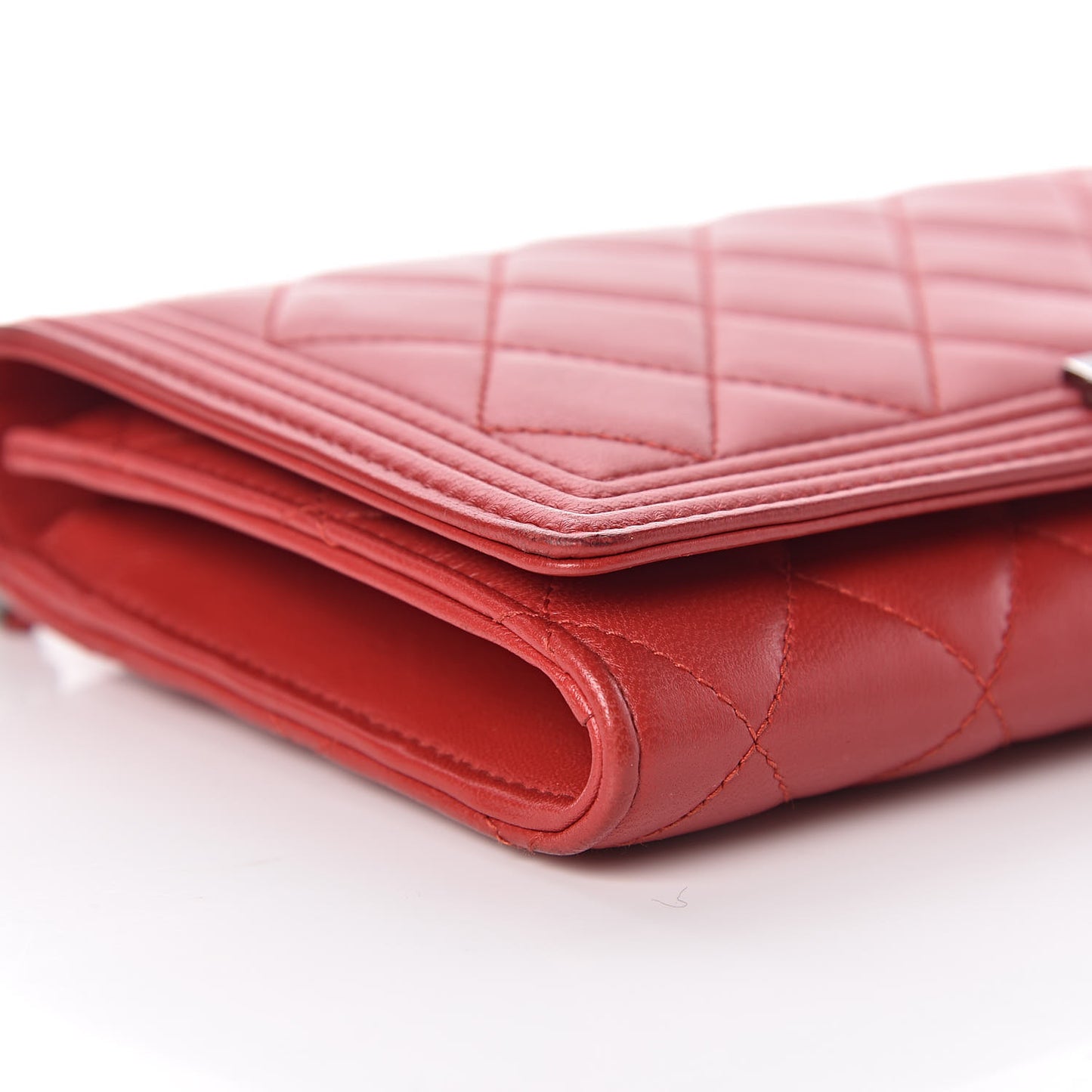 Lambskin Quilted Boy Wallet On Removable Chain WOC Red