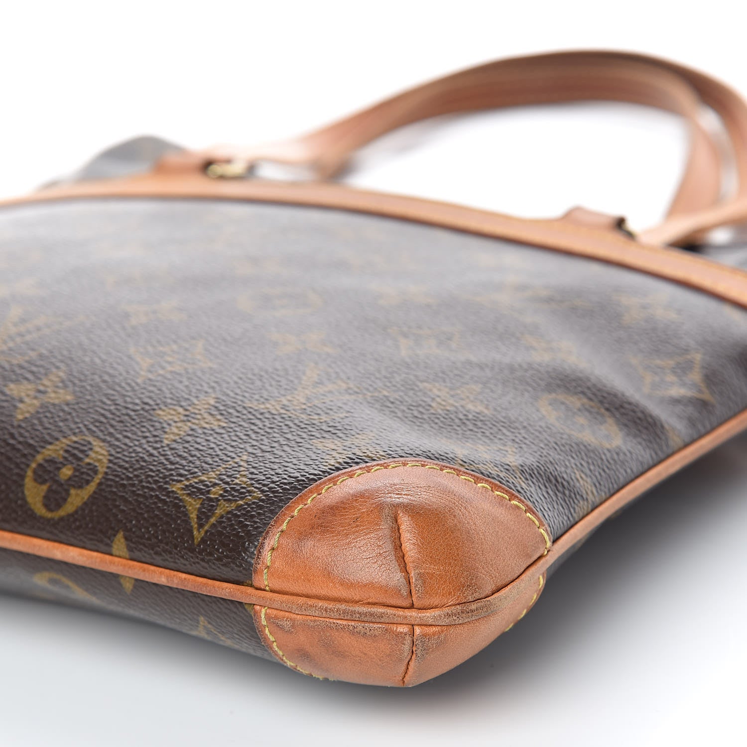 Louis Vuitton Monogram Sac Coussin GM 11 of 15