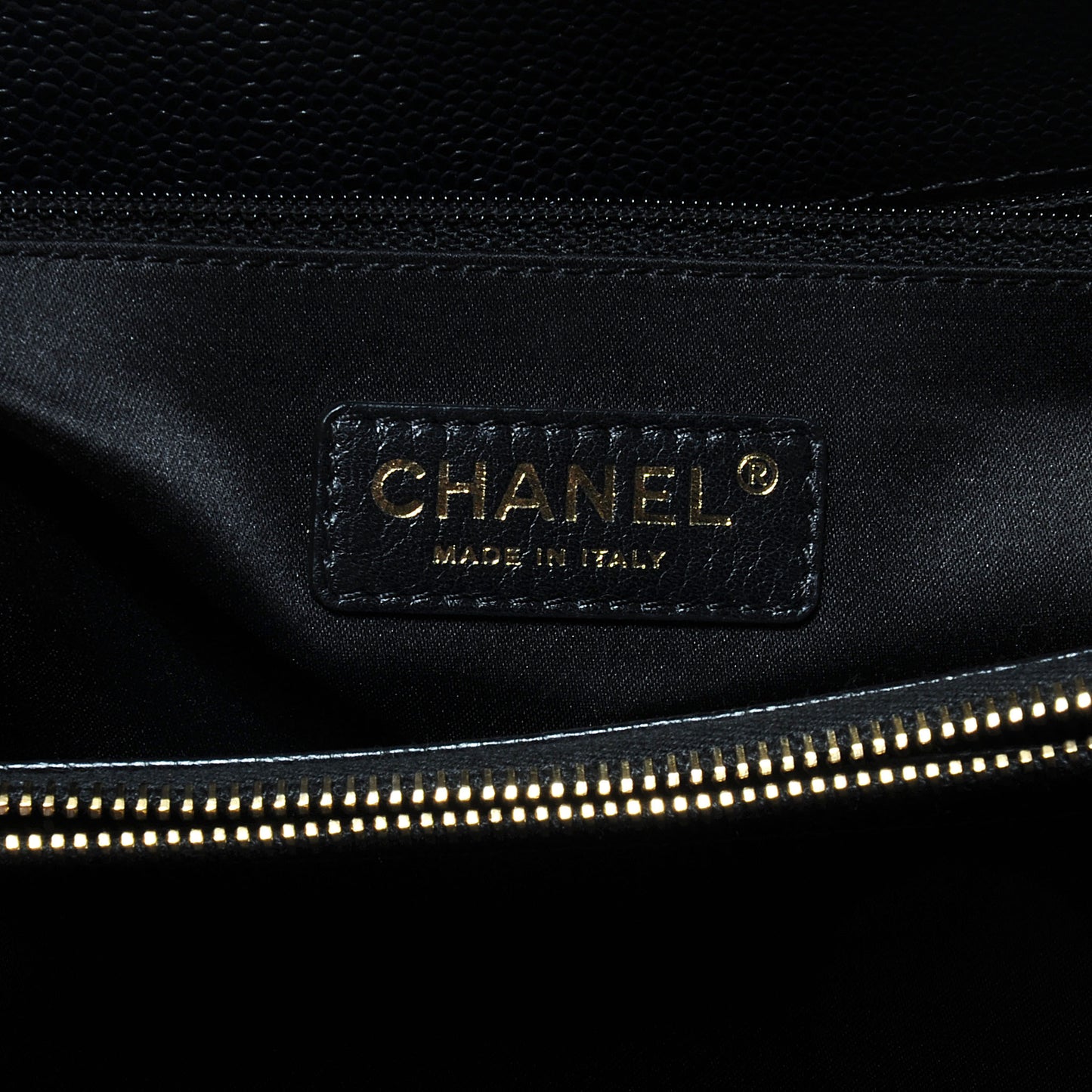 Caviar Grand Shopping Tote GST Black