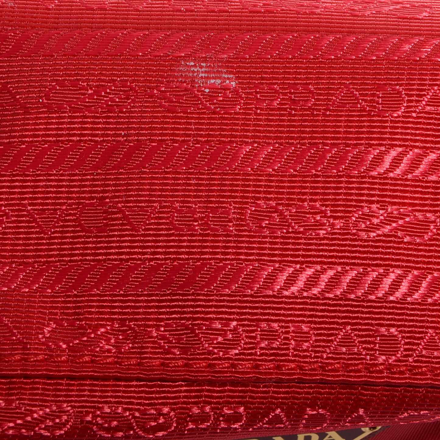 Tessuto Nylon Saffiano Shoulder Bag Rosso