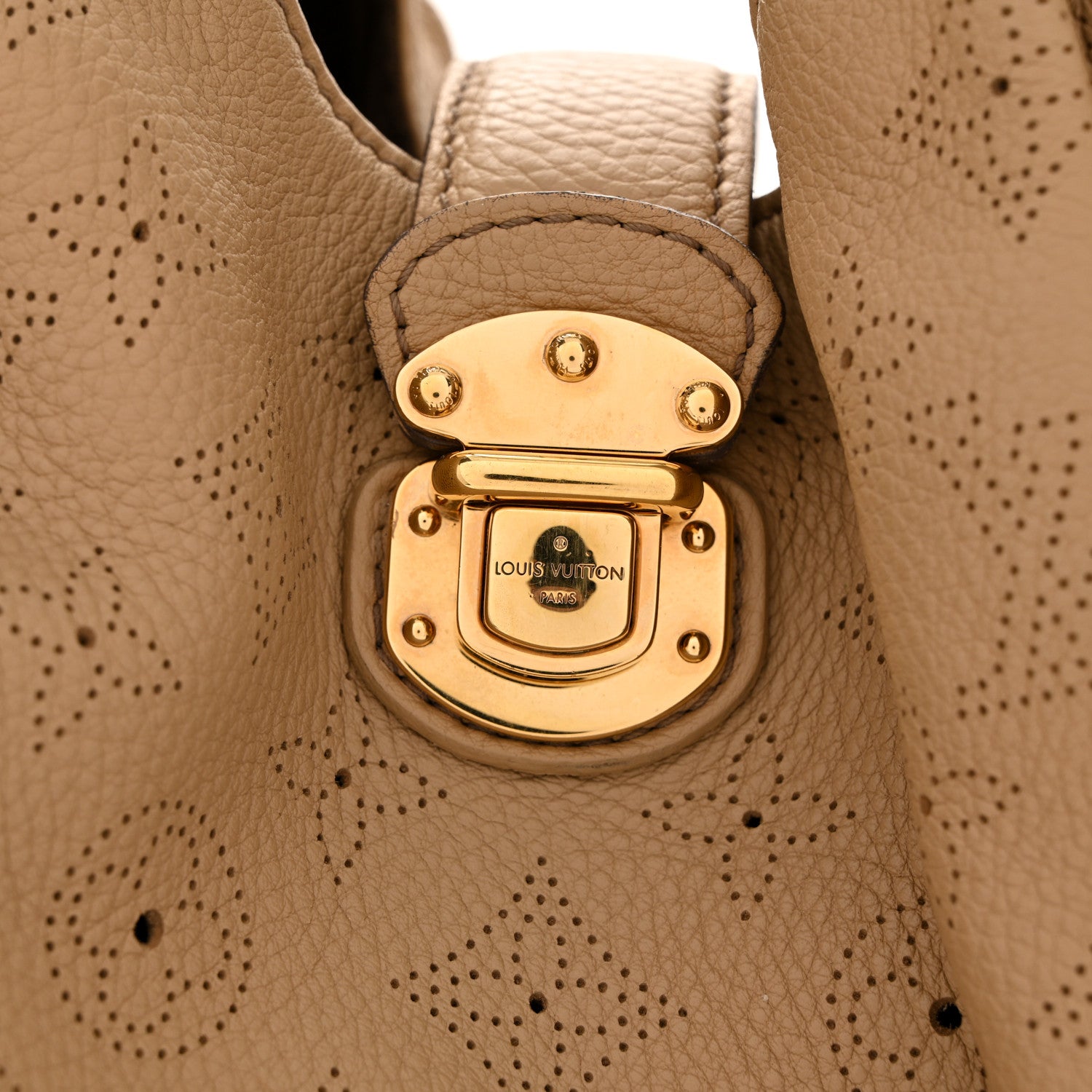 Louis Vuitton Mahina L Sable 10 of 12