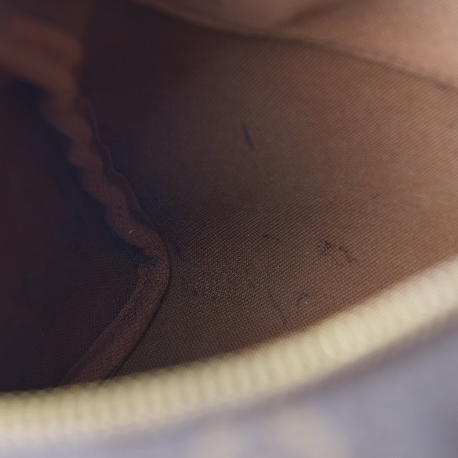 Louis Vuitton Monogram Speedy 25 15 of 22