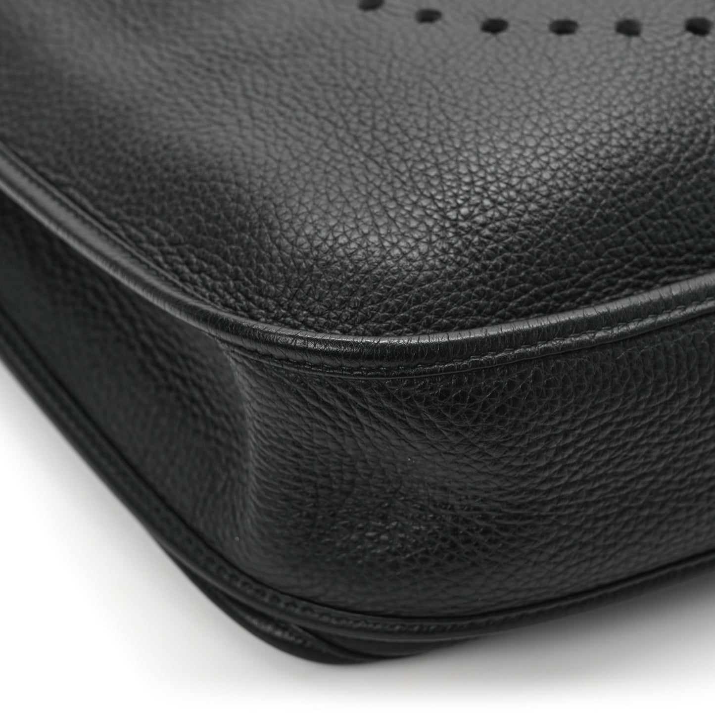 Taurillon Clemence Evelyne III TGM Black