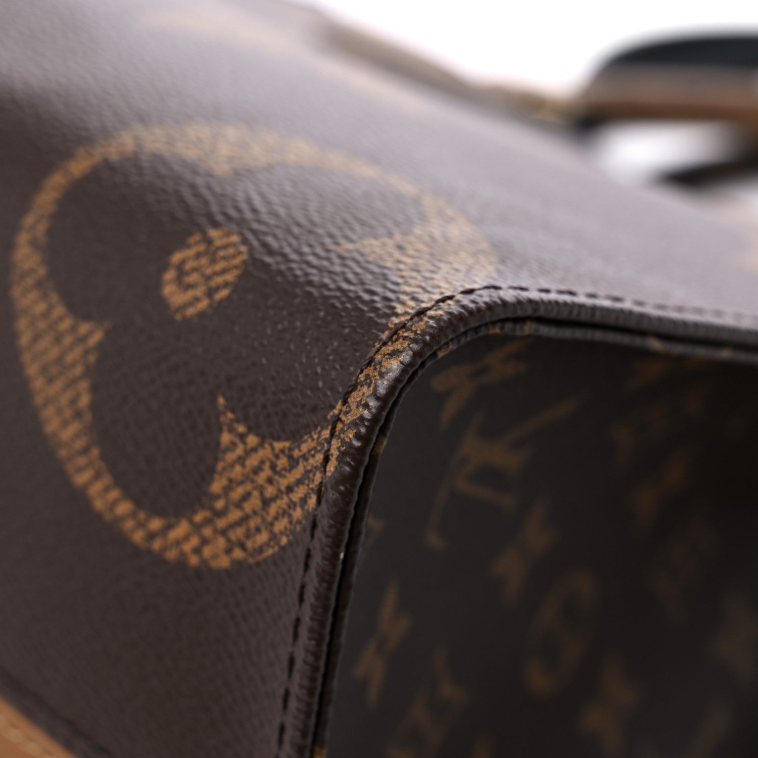 Louis Vuitton Reverse Monogram Giant Onthego MM 9 of 12