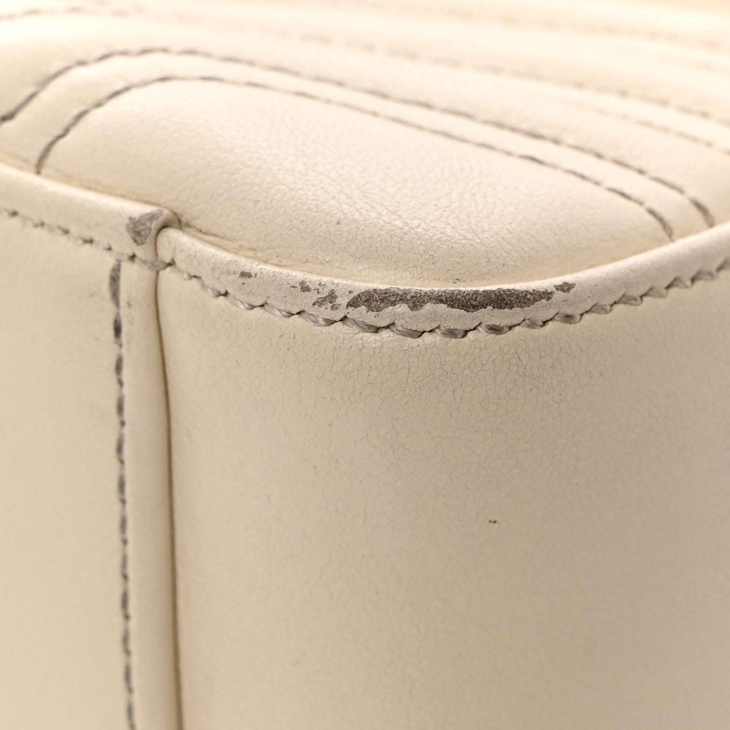 Calfskin Matelasse Mini GG Marmont Top Handle Shoulder Bag White