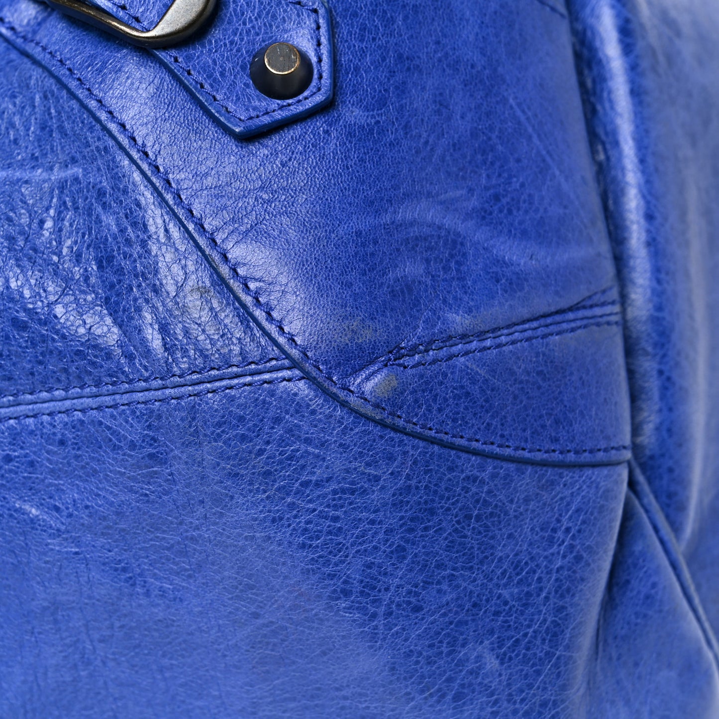 Agneau Classic Hardware Pompon Outremer